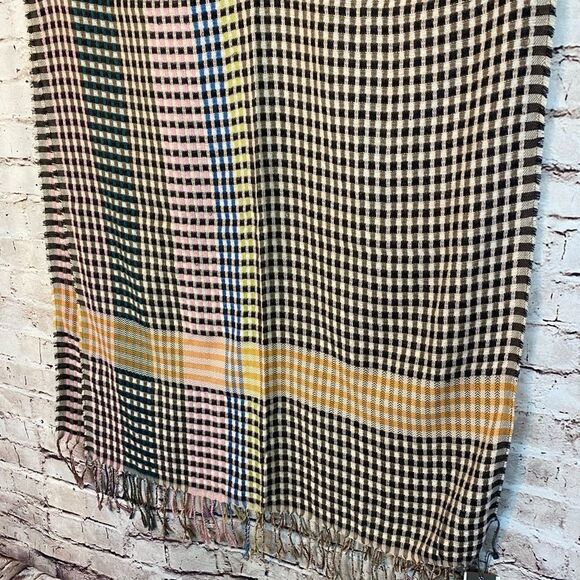 Vince Camuto Womens Black Bright Plaid Check Fringe Scarf One Size NWT - Picture 6 of 8